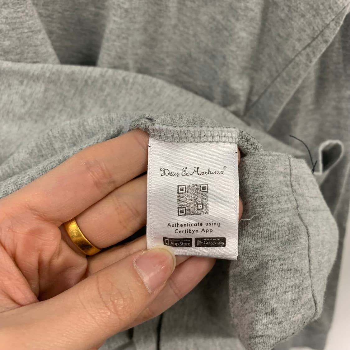 데우스 엑스 마키나 존스 그레이 롱슬리브 긴팔티 상품이미지7