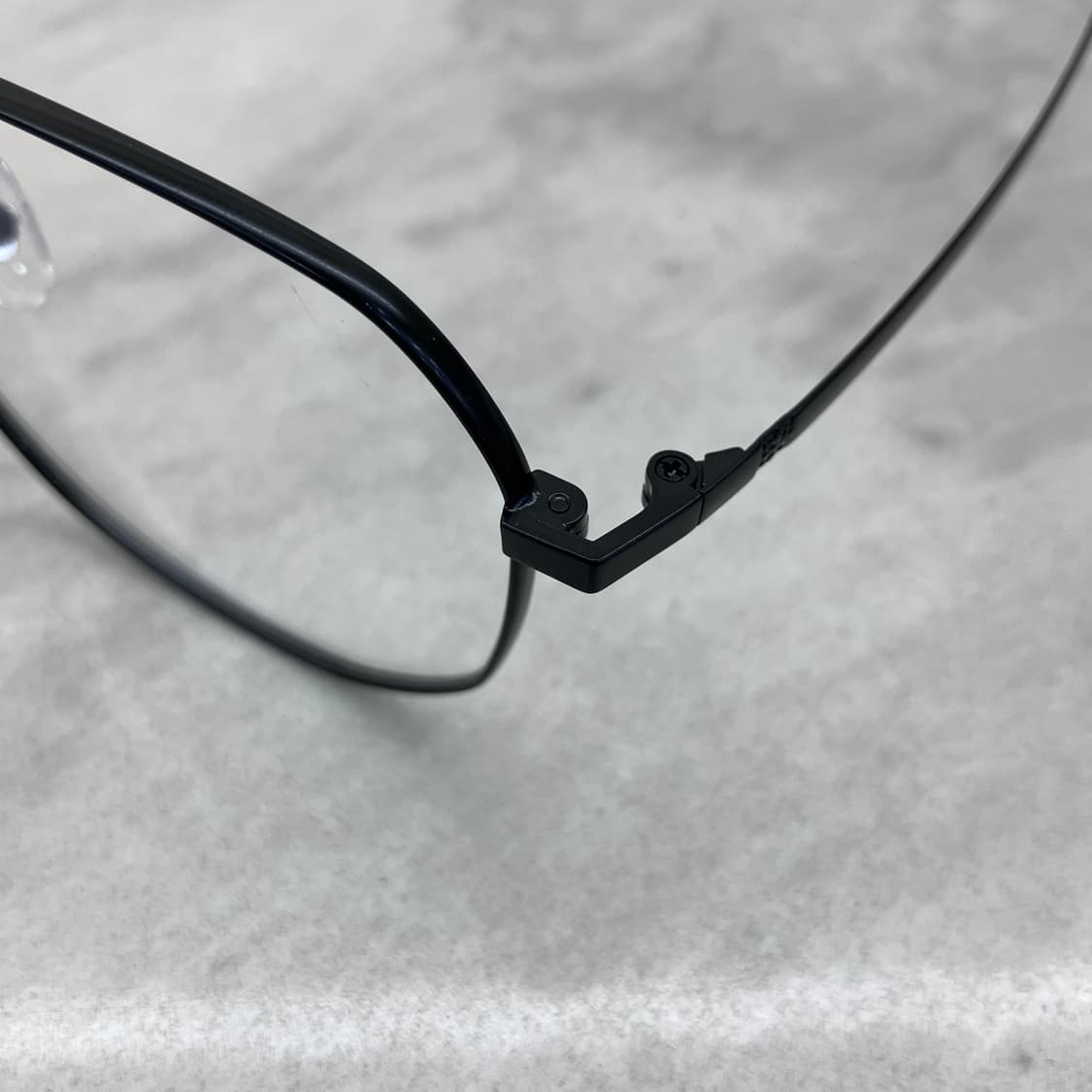 C42 CLD9 블랙 웰링턴 메탈테 안경 상품이미지2
