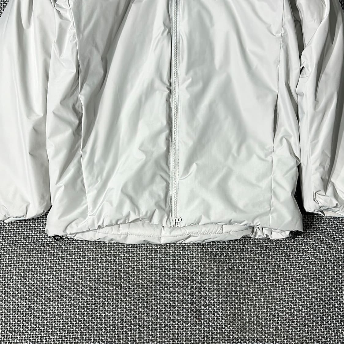 (새상품) 스톤소프트 경량 후드 패딩 점퍼 상품이미지5