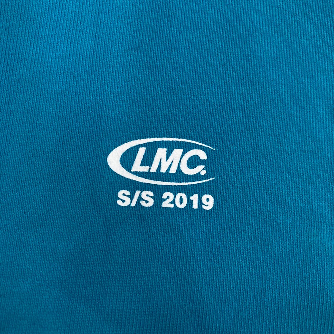 LMC 블루 컬러 센터 로고 후드티 상품이미지3