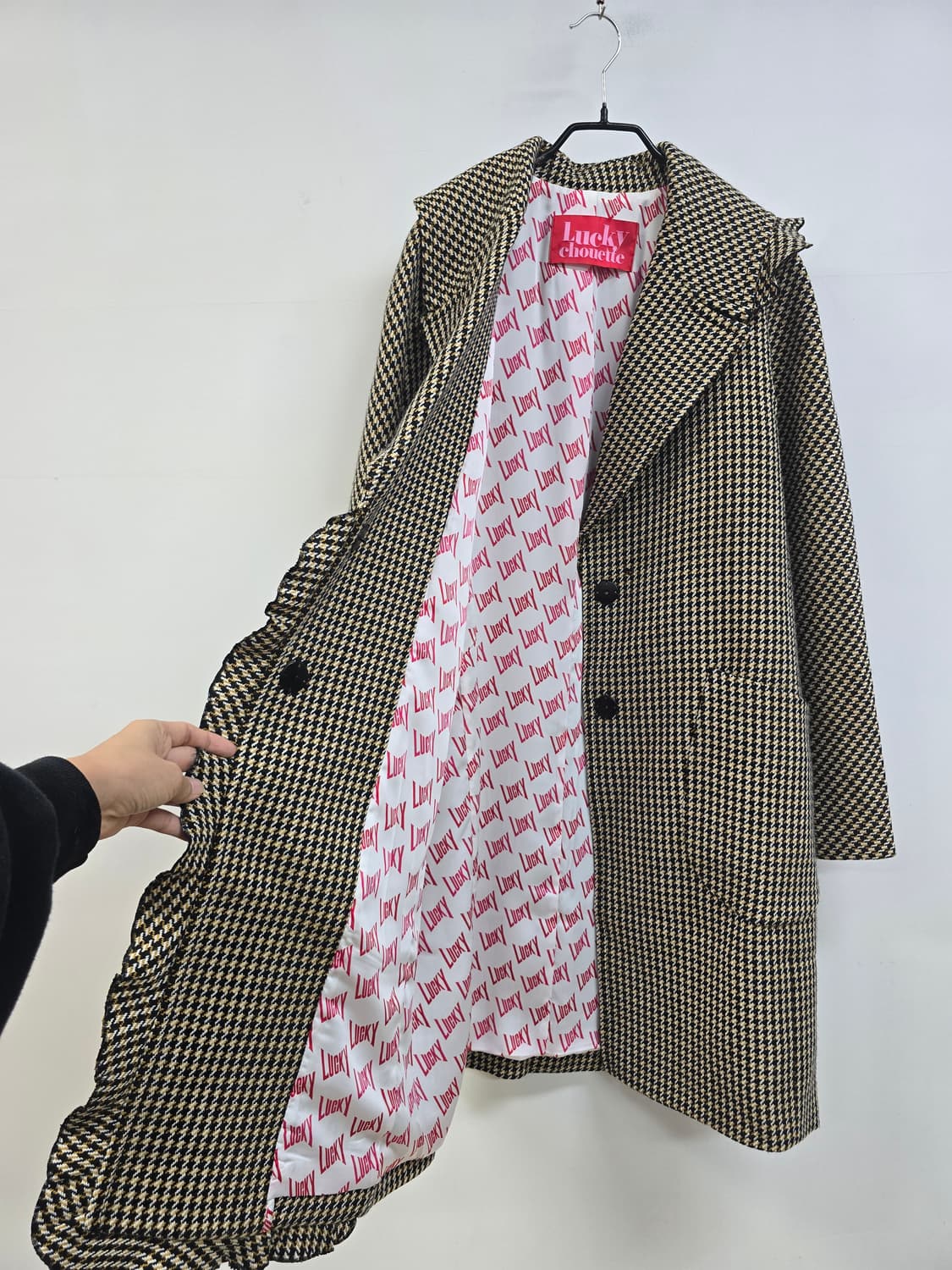 럭키슈에뜨 아방핏 하운드체크 러플 코트 상품이미지2