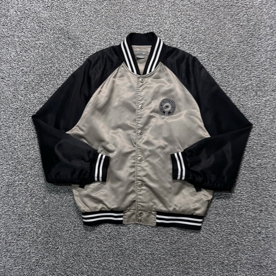 Name : 나이키 올드스쿨 오버핏 바시티 자켓 :)  상품이미지1