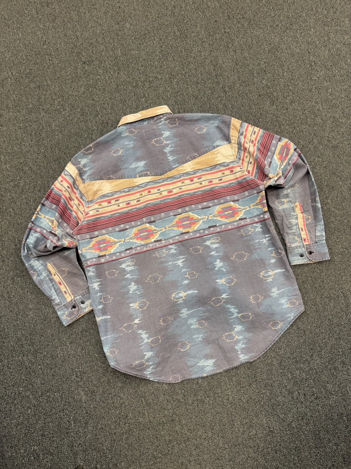 OS)American vintage 나바호 패턴 셔츠 상품이미지5