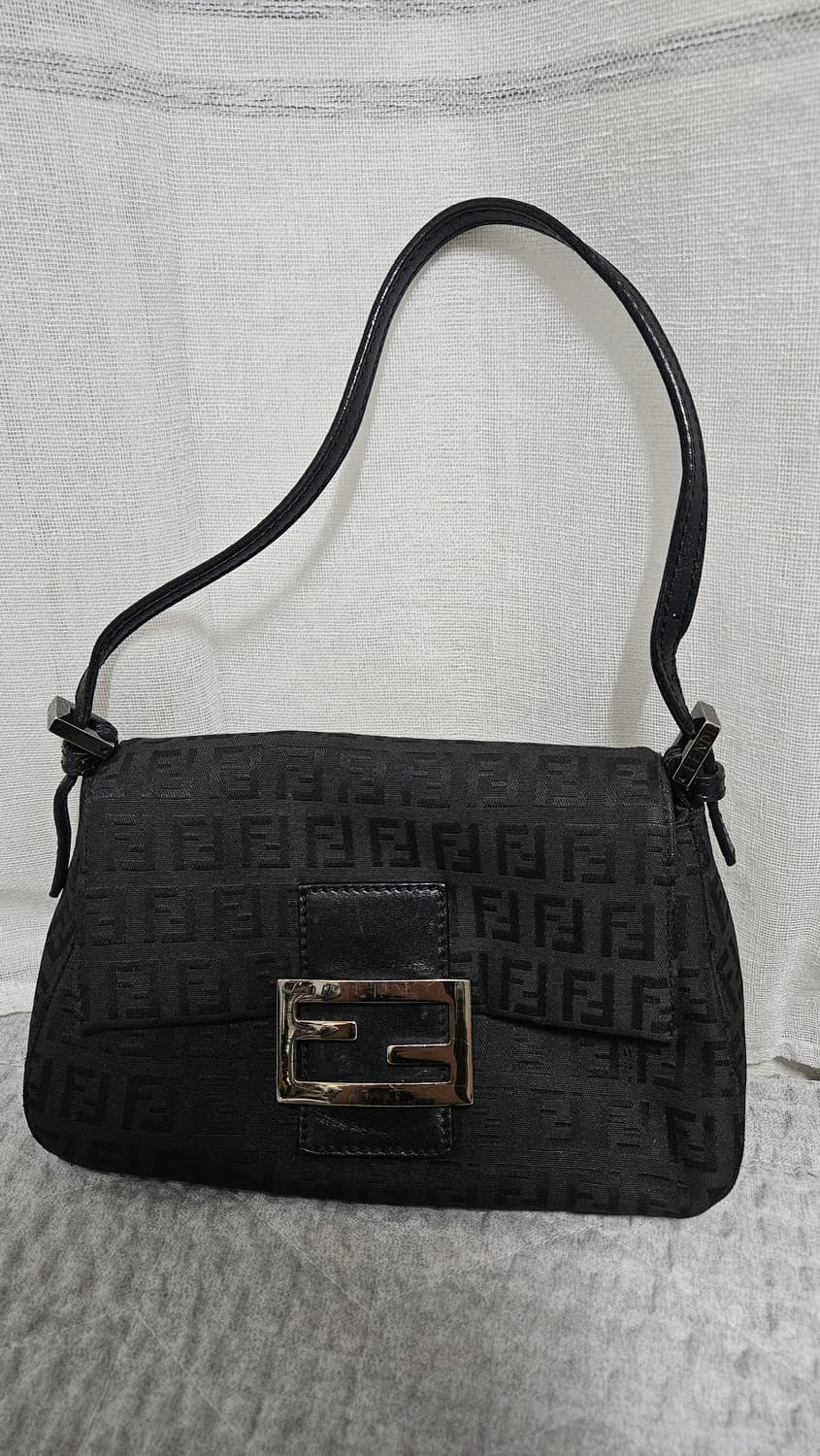 펜디 주카 미니 맘마백 상품이미지1