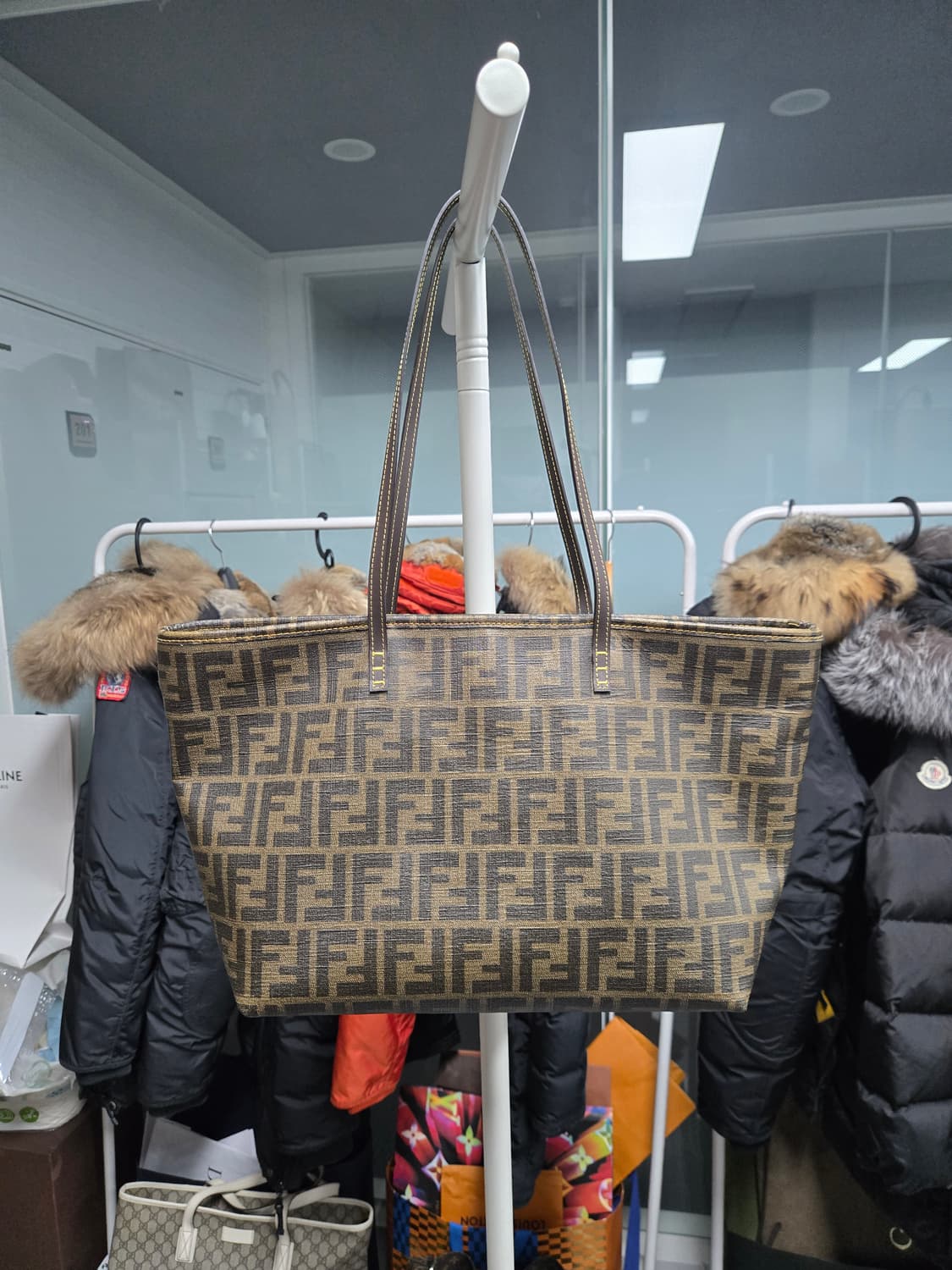 [특가][정품] 펜디 쇼퍼백 토트백 상품이미지2