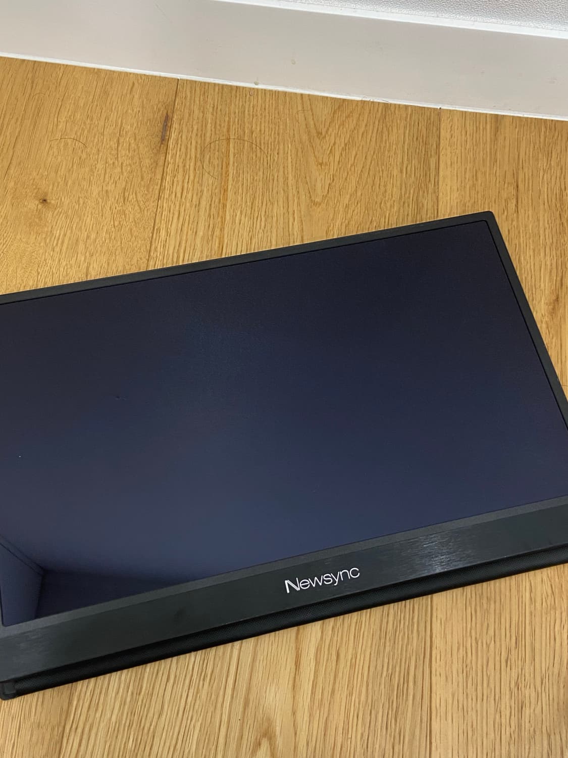 휴대용 게이밍 모니터 newsync 상품이미지2