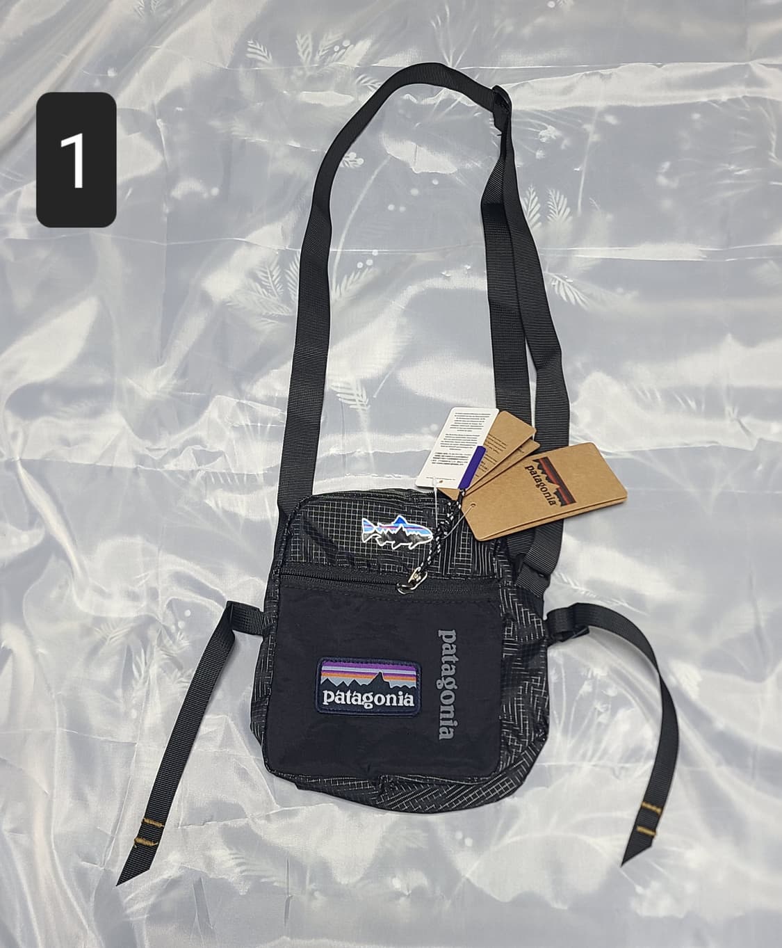 [새상품] 파타고니아 미니 크로스백/ 3가지 색상 상품이미지1