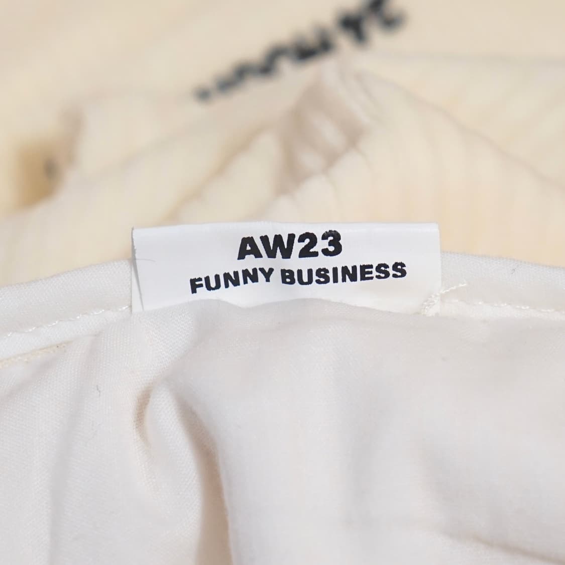 Kidsuper 키드슈퍼 뮤지엄 자수 팬츠 상품이미지10