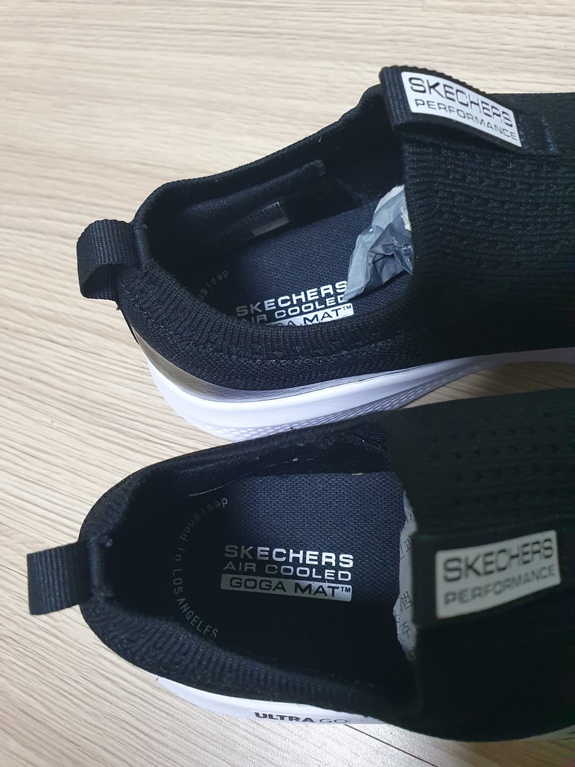 스케쳐스 울트라 고 블랙 슬립온 운동화 245 상품이미지9