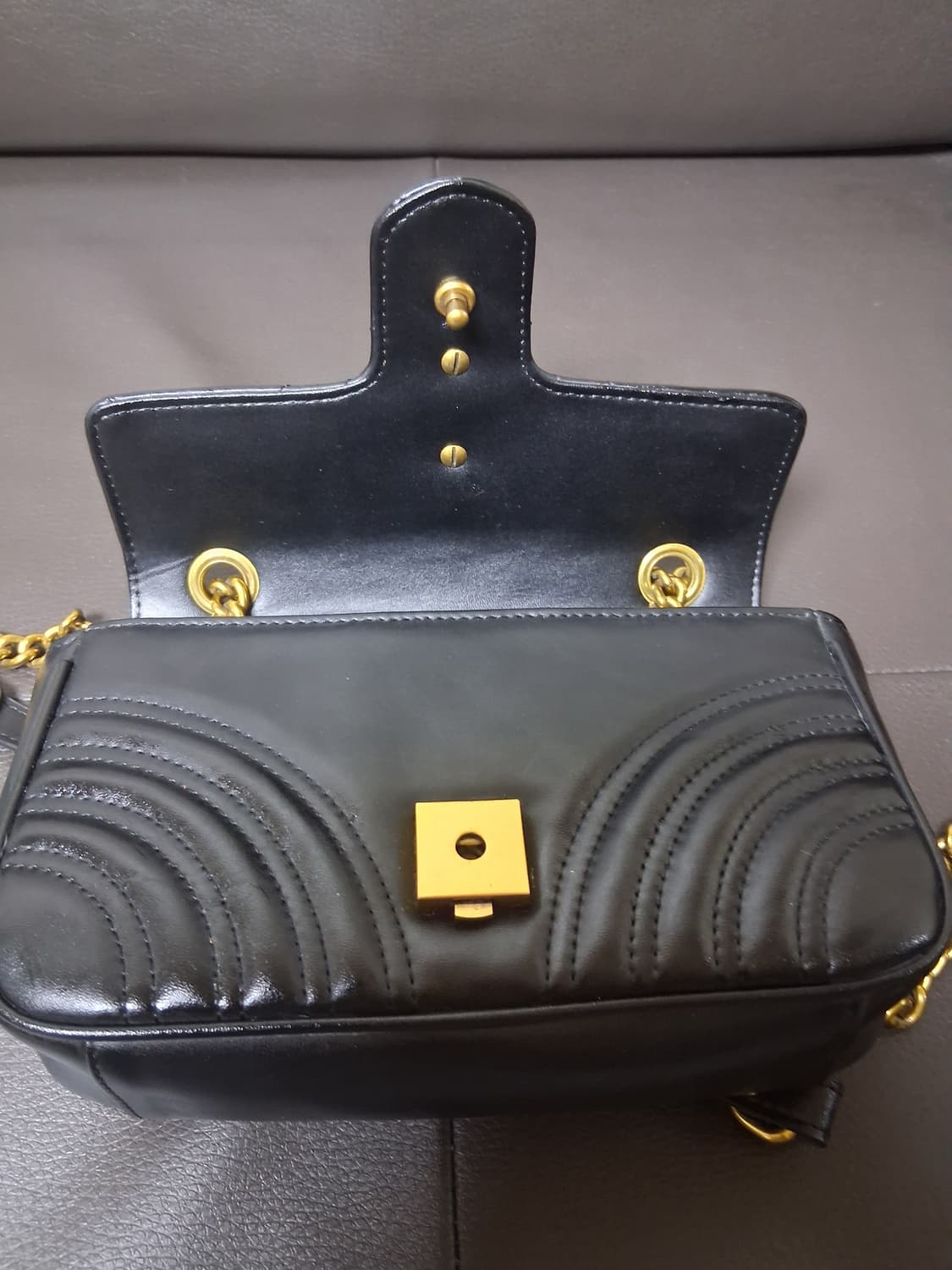 구찌마틀레세크로스숄더백 상품이미지7