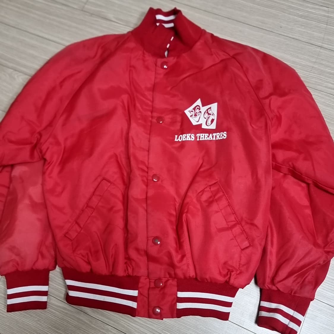 90susa생산 Loeks Theatres 빨간색 야구 점퍼(90) 상품이미지1