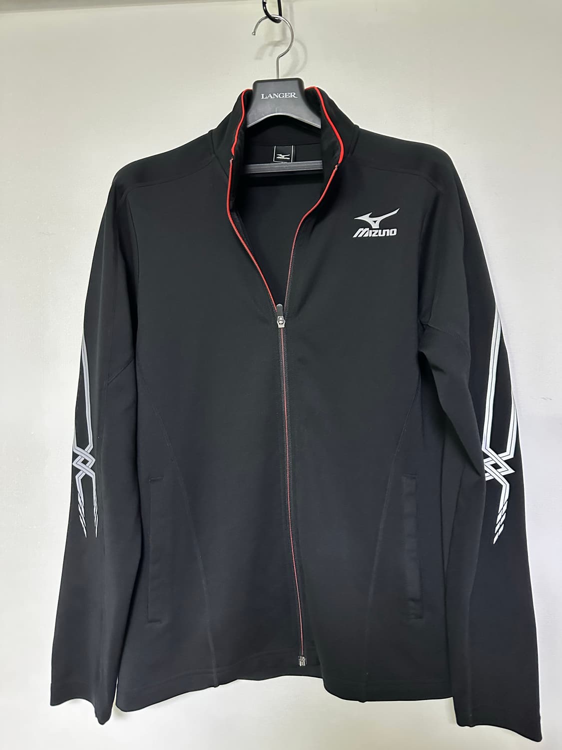 미즈노 블랙 트랙 자켓 L 사이즈 상품이미지1