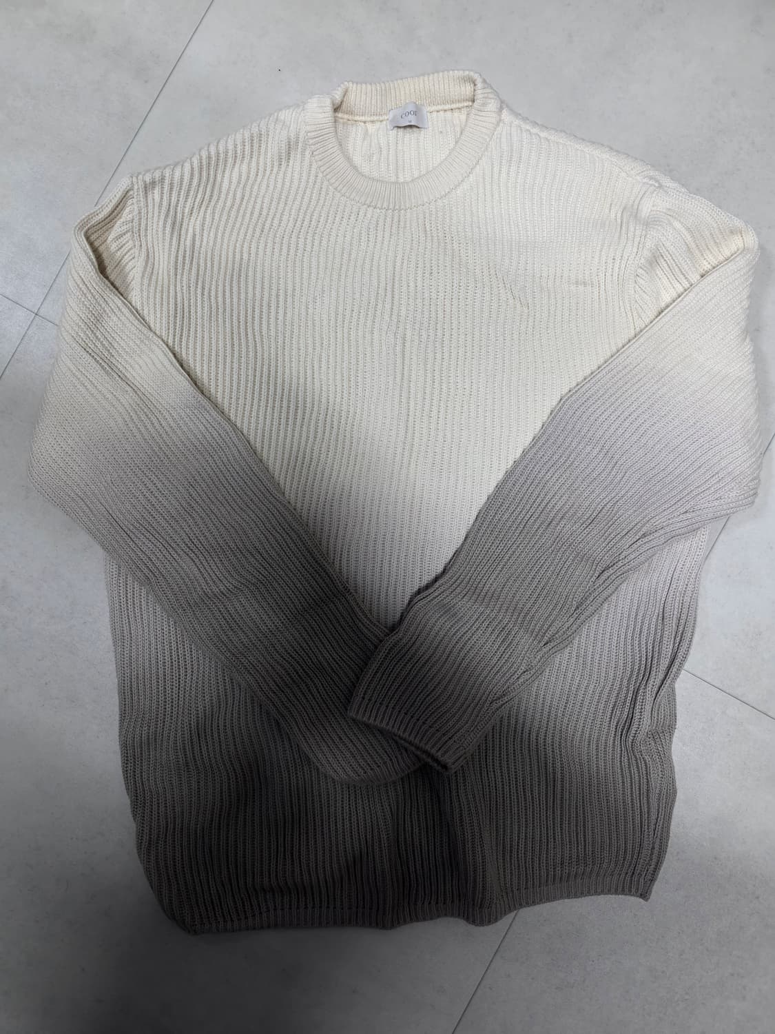 쿠어 그라데이션 니트 M사이즈 상품이미지3