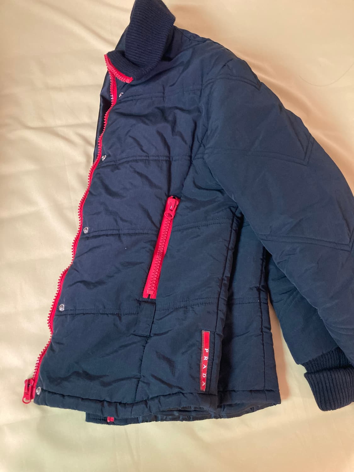 프라다 스포츠 패디드 자켓 상품이미지1