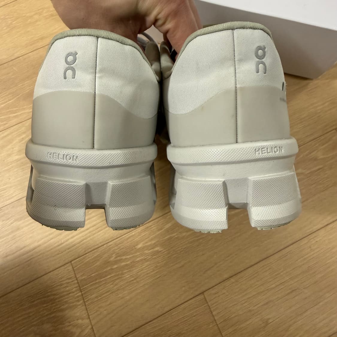 295 온러닝 파프 클라우드몬스터2 문더스트 상품이미지7