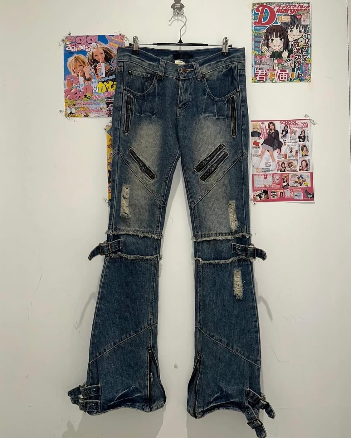 Bondage Detail Denim Bootcut Pants 상품이미지1