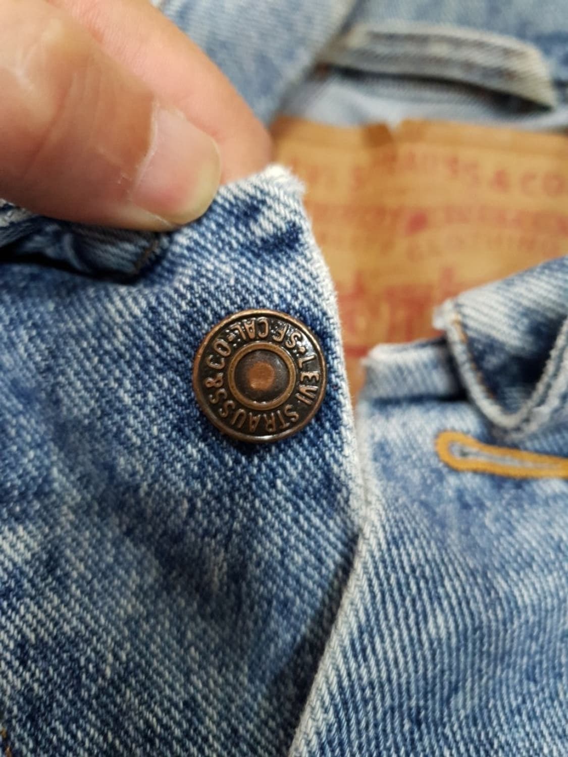 리바이스 90s 자수로고 트럭커 데님자켓 73598 usa

 상품이미지5