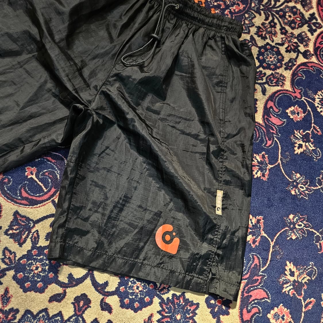 Gravis in USA 90's 빈티지 유광 하프 반팬츠 상품이미지2