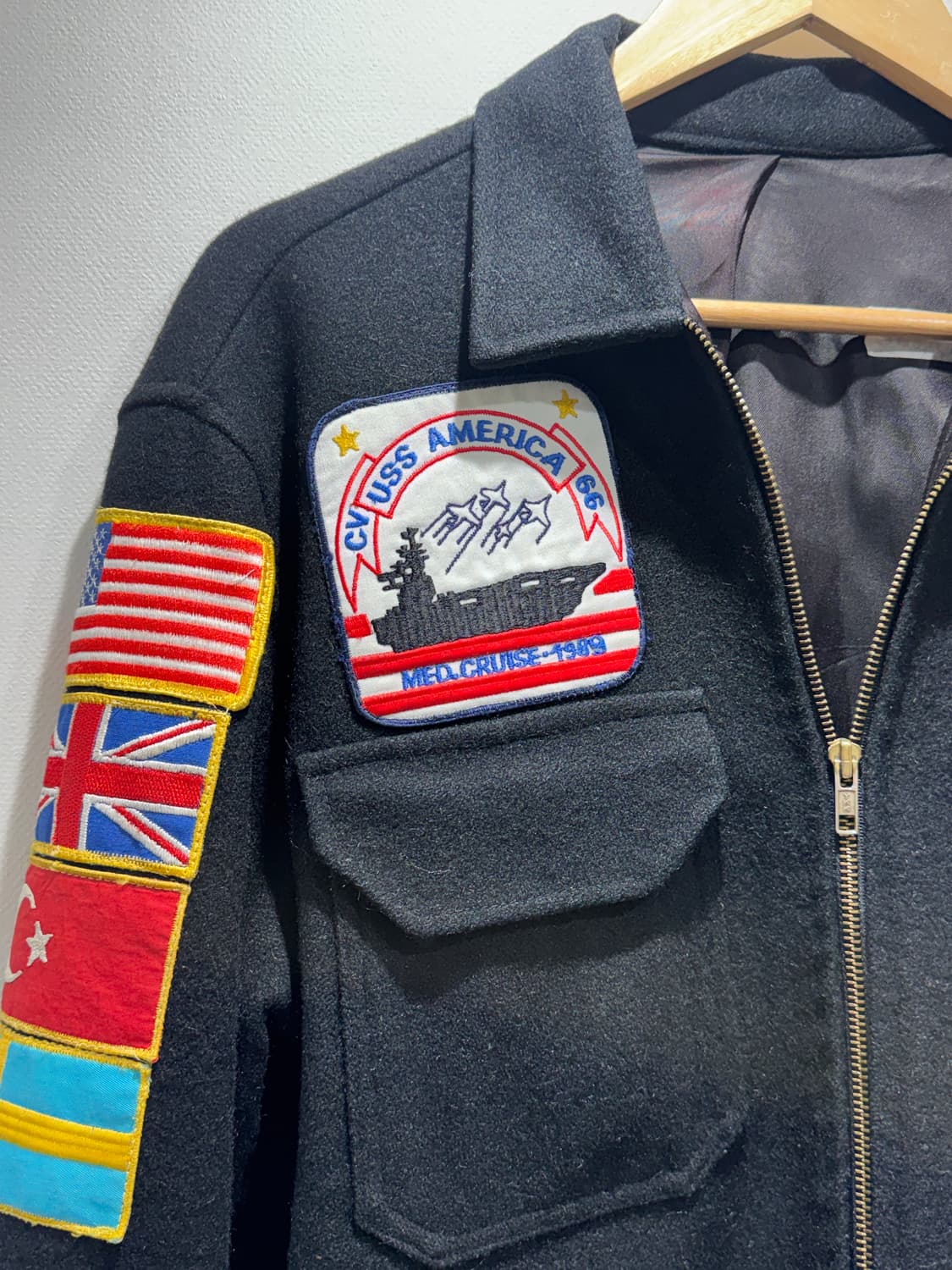 Rare 80s USS 아메리카 CV-66호 미키 마우스 수베니어 자켓 상품이미지2