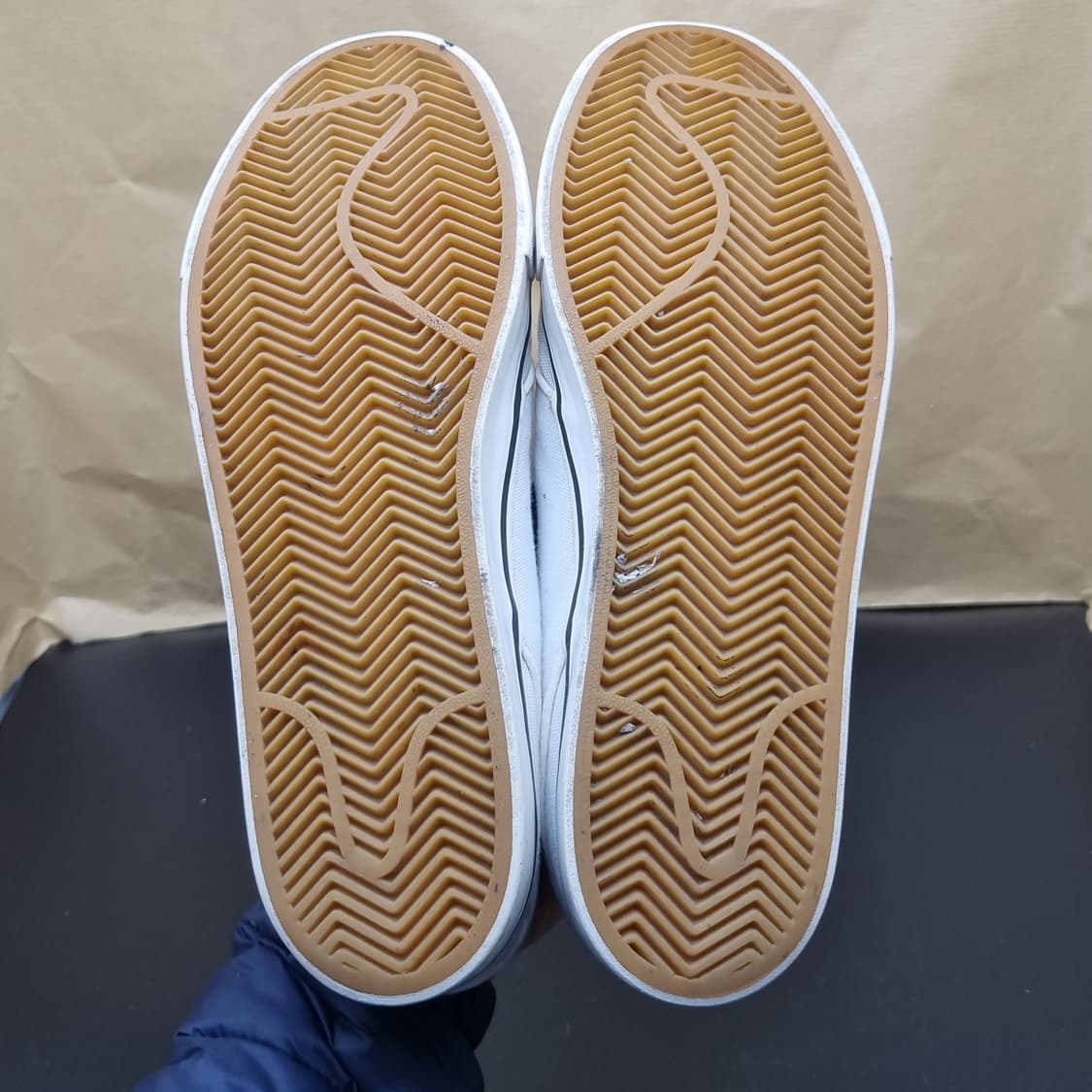 나이키 SB 줌 스테판 야노스키 스니커즈265 상품이미지3