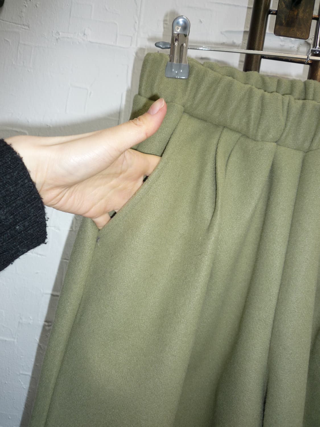 pea green pants 상품이미지5