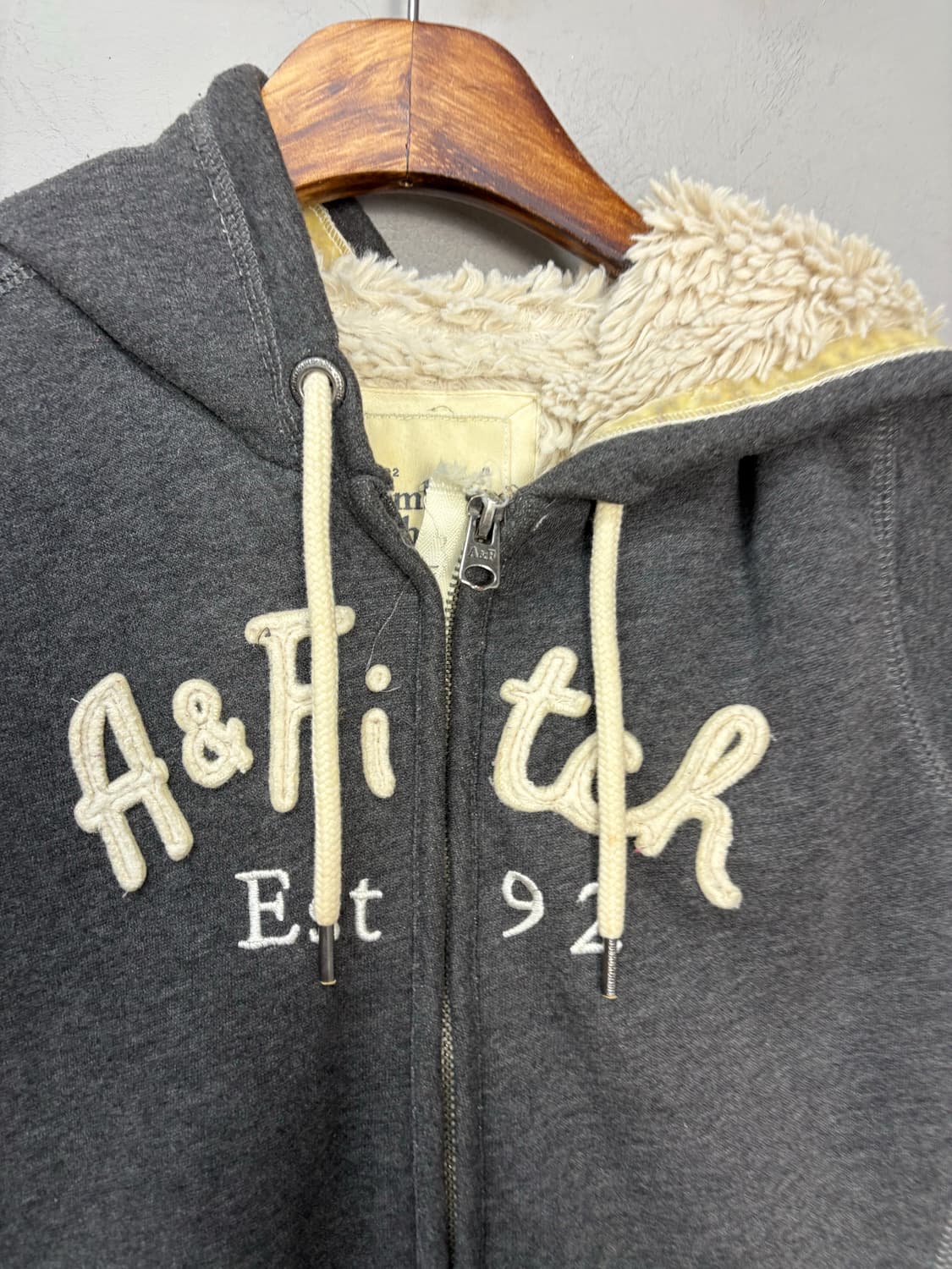 아베크롬비 로고 차콜 쉐르파 후드집업 A2874 상품이미지3