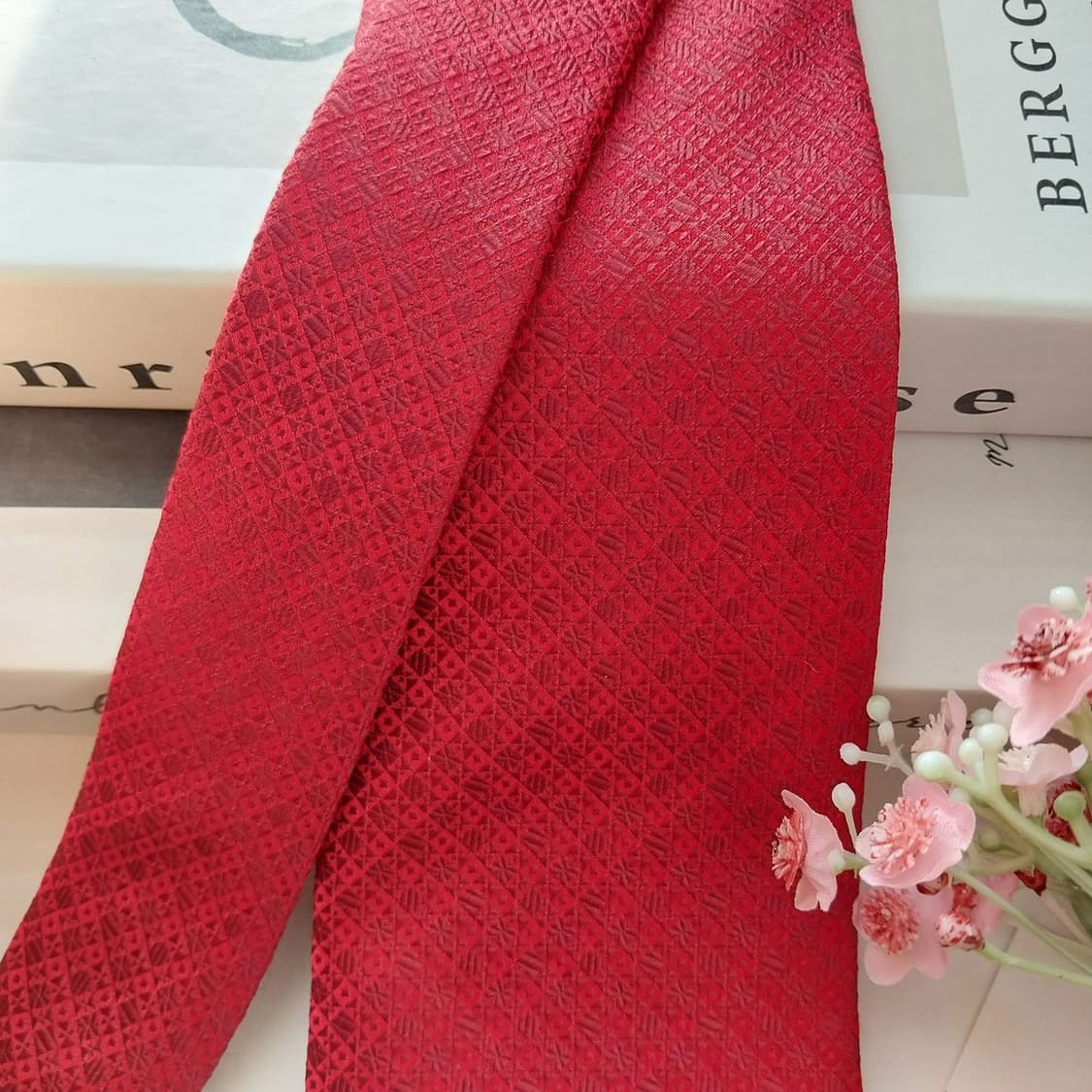 메트로시티 실크 레드 자카드 패턴 넥타이 8.7cm A+등급 K1475
 상품이미지4