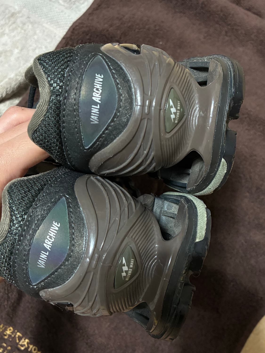 미즈노 X 바이닐 아카이브 웨이브 프로페시 LS  상품이미지5