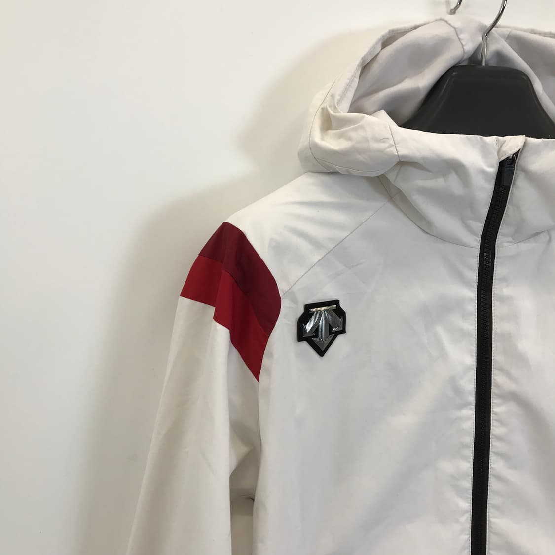 데상트 독일 국대 바람막이자켓 [XL] 상품이미지2