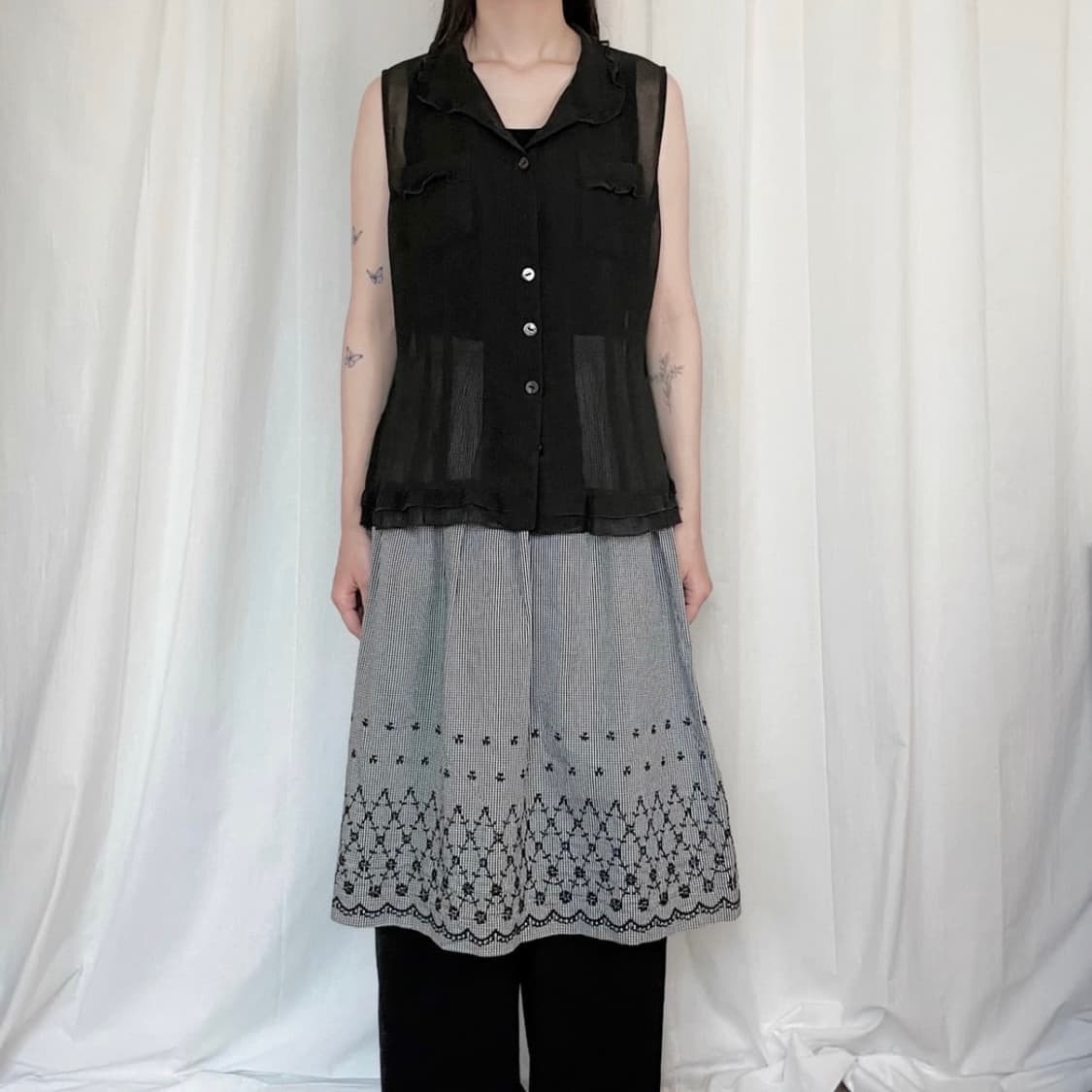 Ruffle Detail Sheer Vest - Dark Brown 상품이미지4