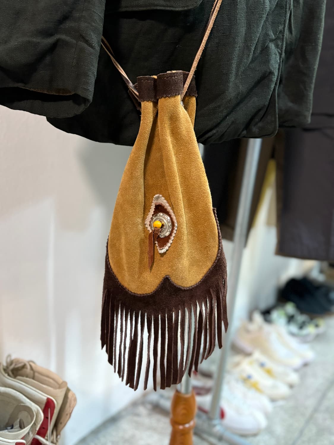빈티지 웨스턴 보헤미안 스타일 스웨이드 프린지 드로우스트링백 크로스백 상품이미지1
