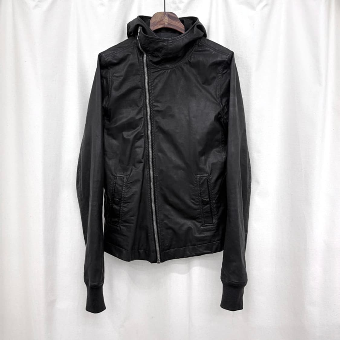 릭오웬스 사선지퍼 후드 레더 자켓 상품이미지1