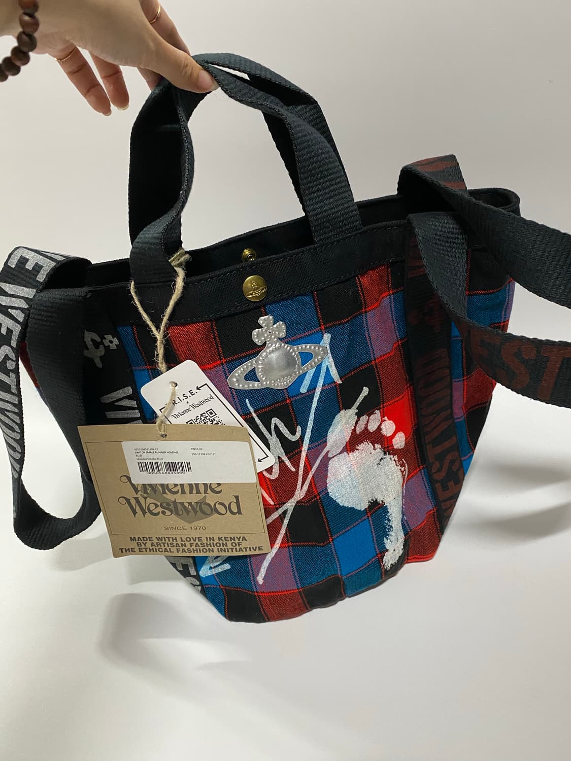 비비안 웨스트우드 스위치 러너 홀달 캔버스 호보백 상품이미지1