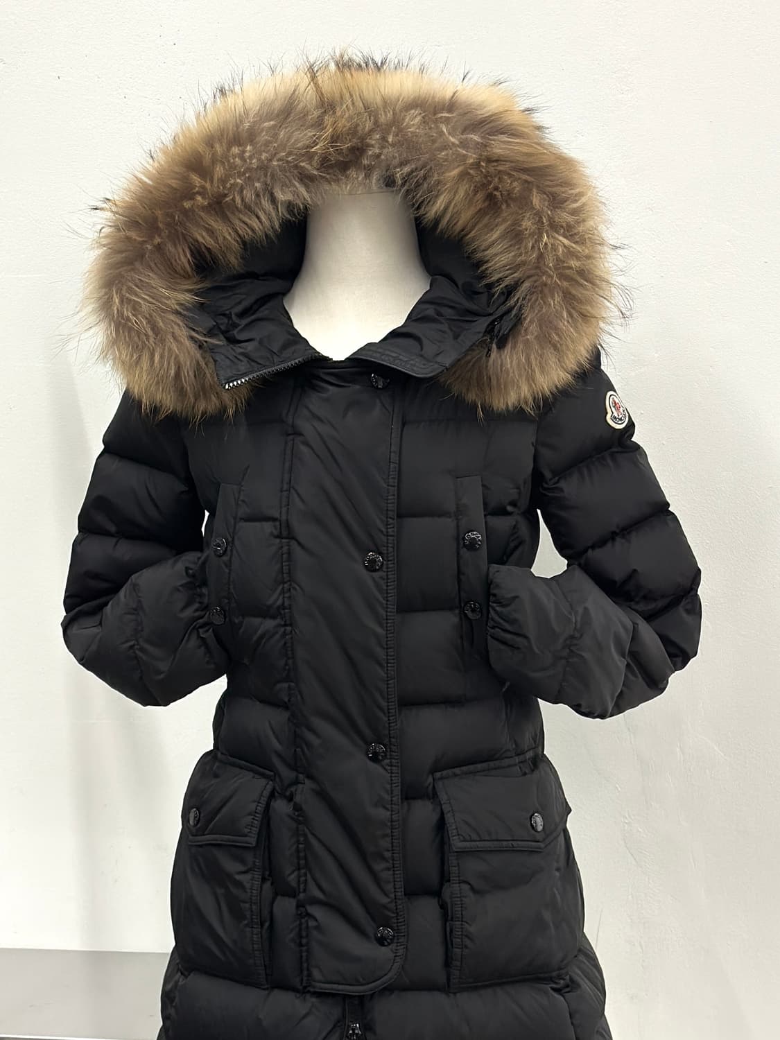 몽클레어 클로에 라쿤 퍼 롱패딩 (00) 상품이미지3