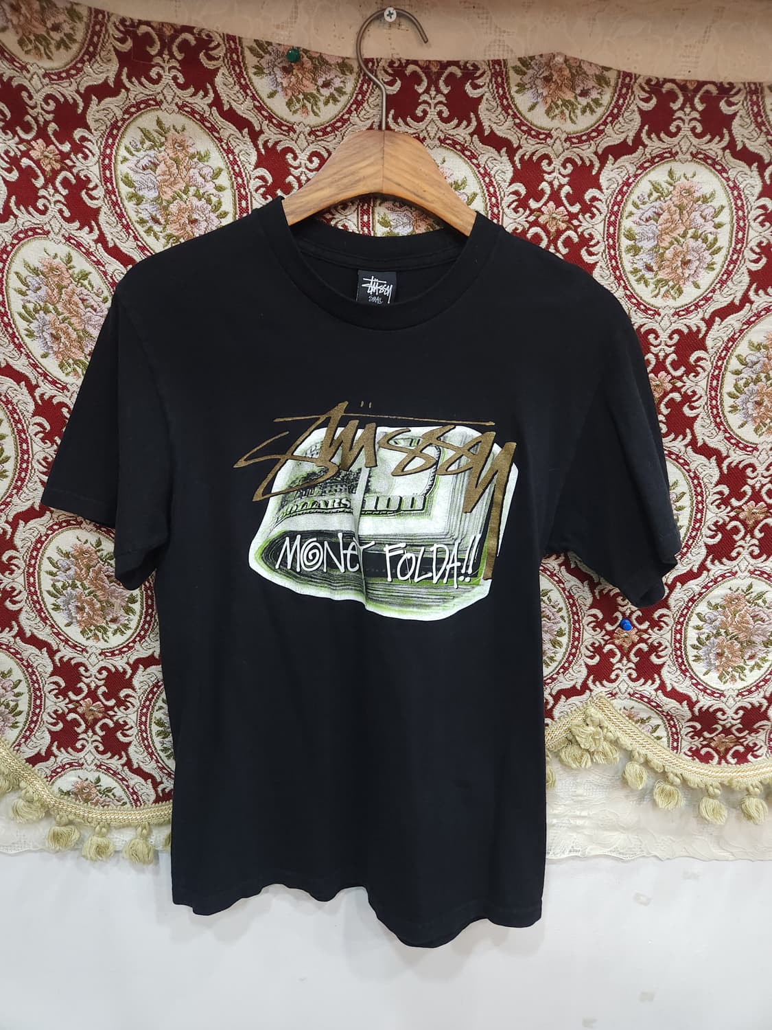 스투시 머니폴다 블랙 반팔티 

stussy 상품이미지2