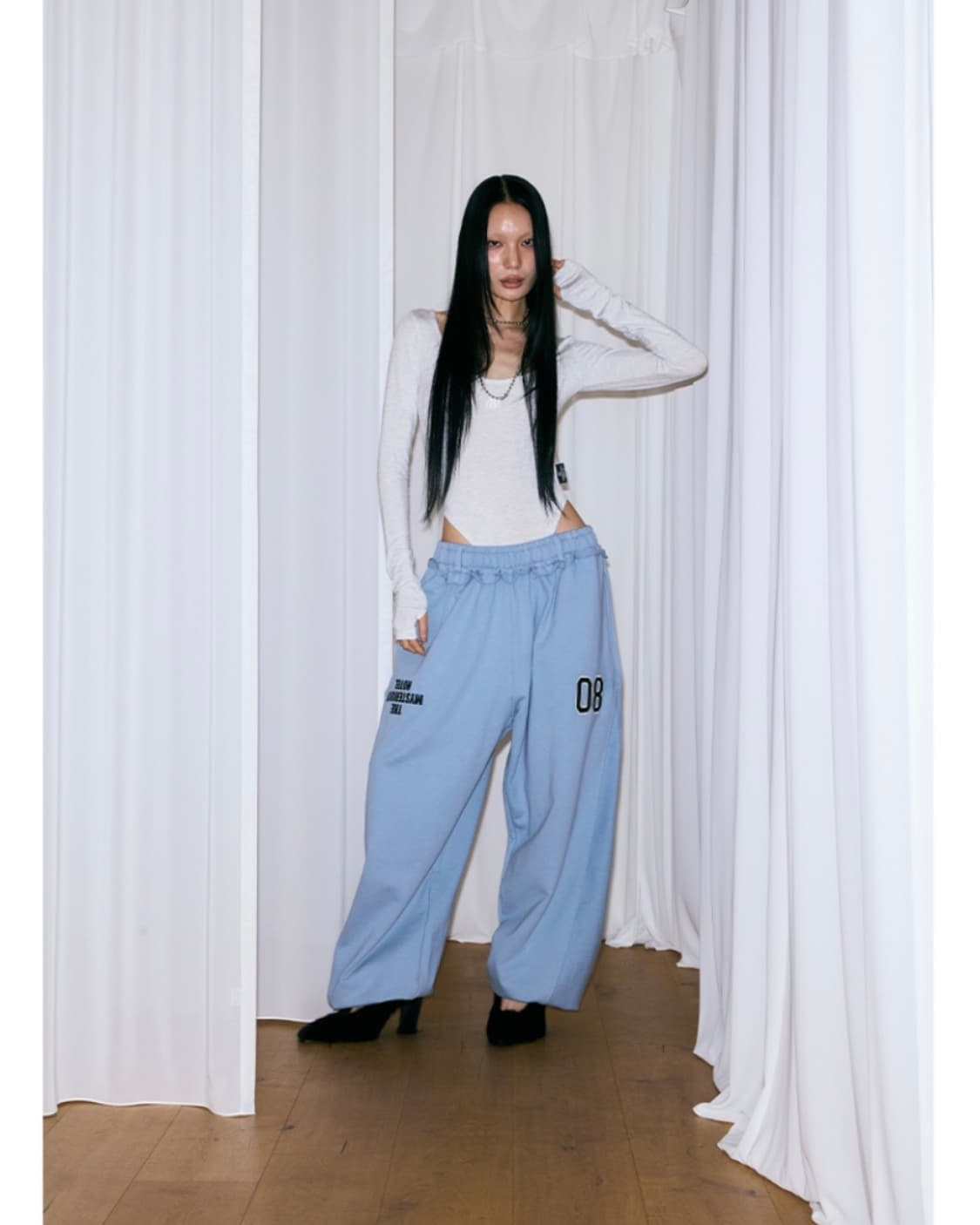 미스테리어스호텔 컷오프 스웻팬츠 블루 새상품 상품이미지2