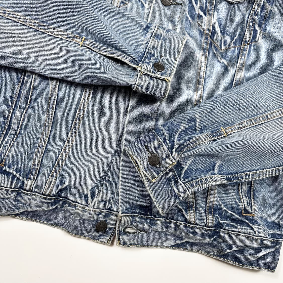 리바이스 미니멀 연청 데님 트러커자켓  M 상품이미지4