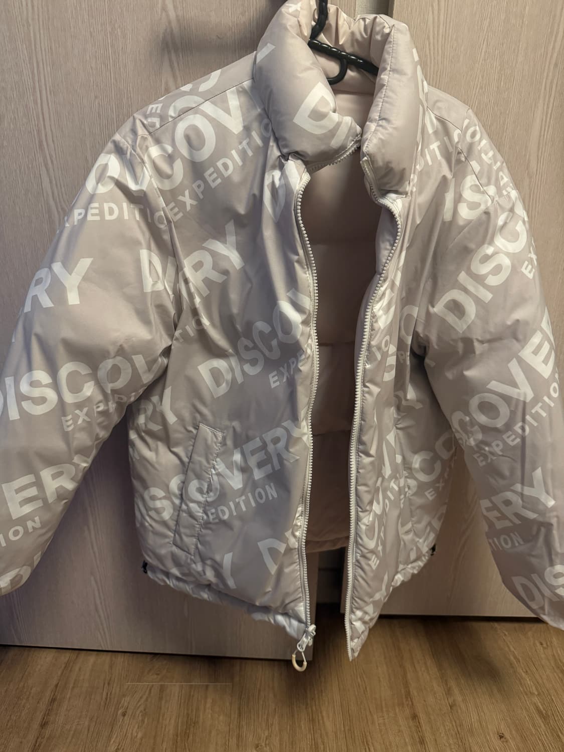 디스커버리 expedition 아이보리 패딩 상품이미지4