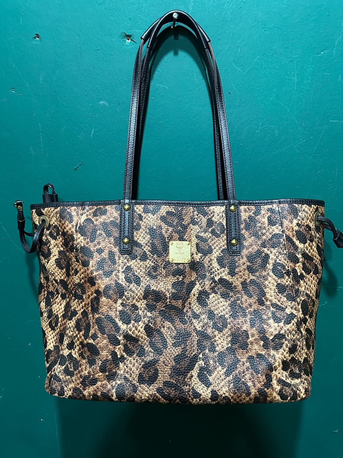 mcm 레오파드 숄더백 상품이미지1