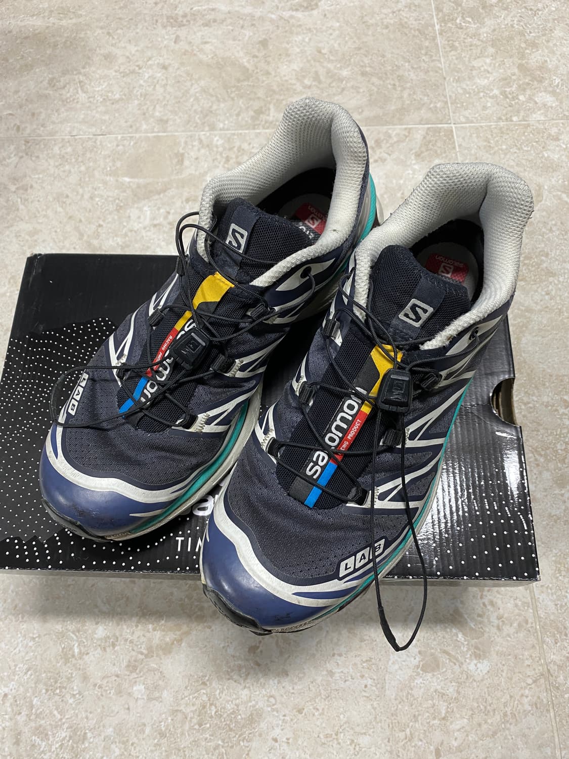 살로몬 XT-6 에보니 바닐라 아이스 250 상품이미지1