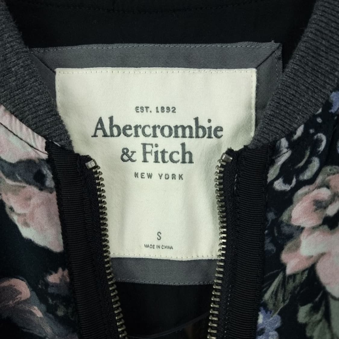 [아베크롬비] 플라워 패턴 크롭 블루종 자켓 M19274 상품이미지6