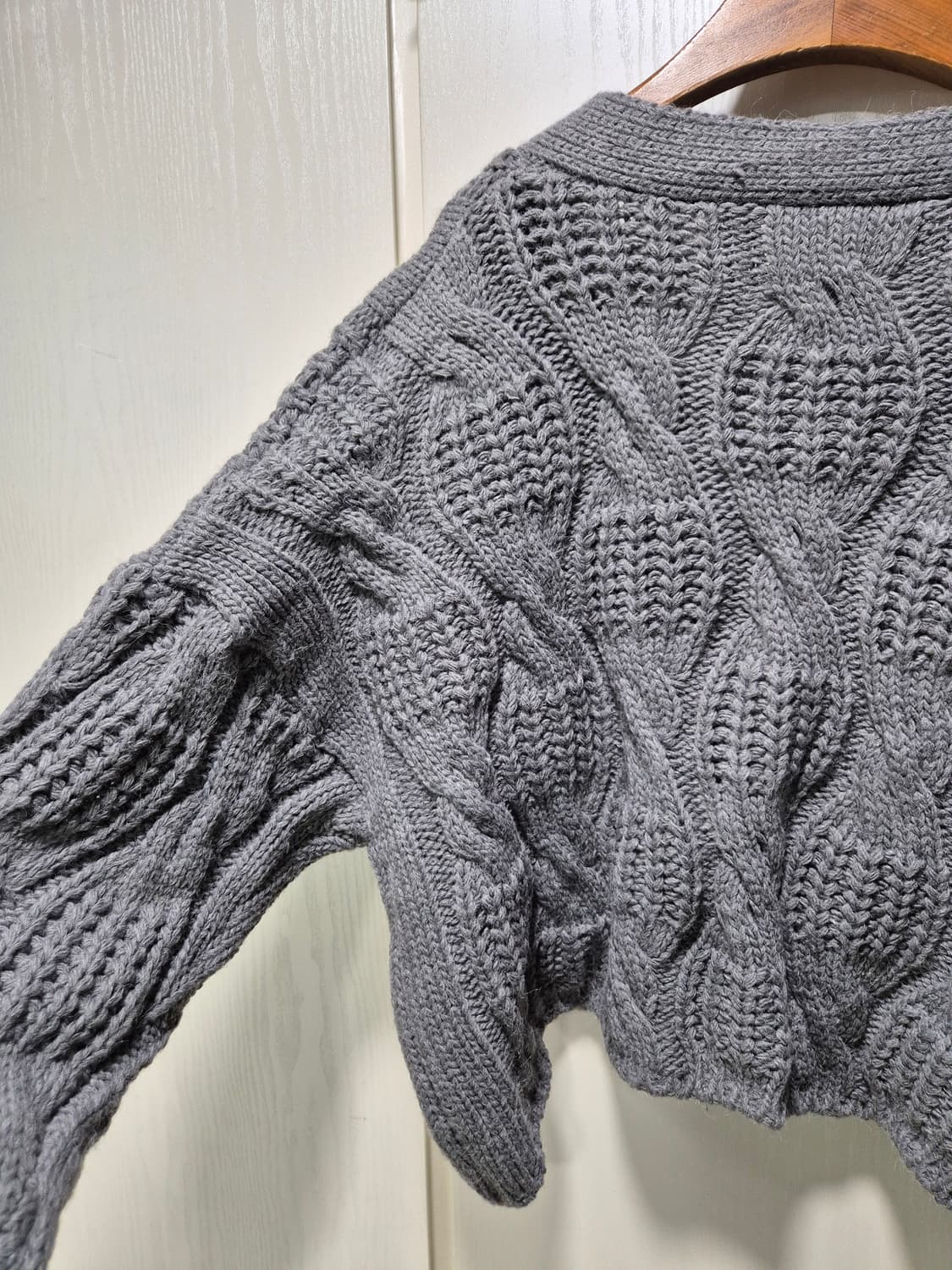 회색 꽈배기 크롭 가디건 상품이미지7