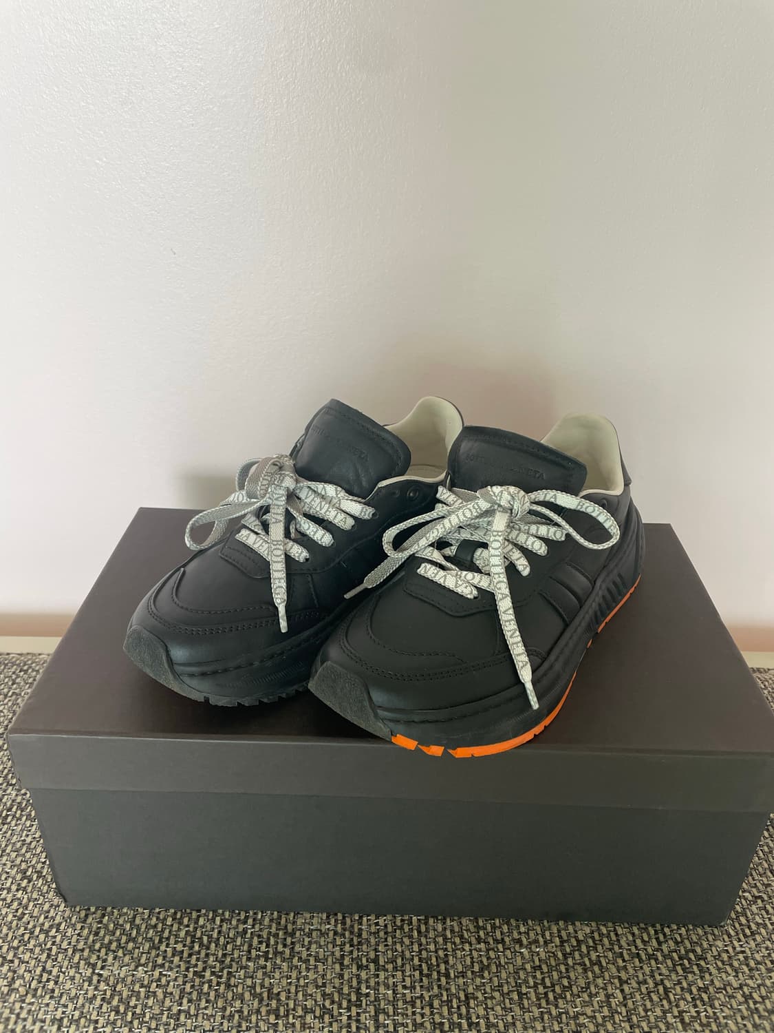 보테가베네타 스피드스터 블랙 스니커즈  상품이미지1