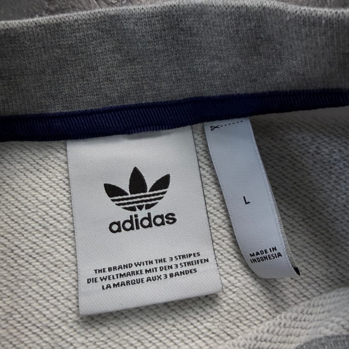 100 아디다스 맨투맨 상품이미지3