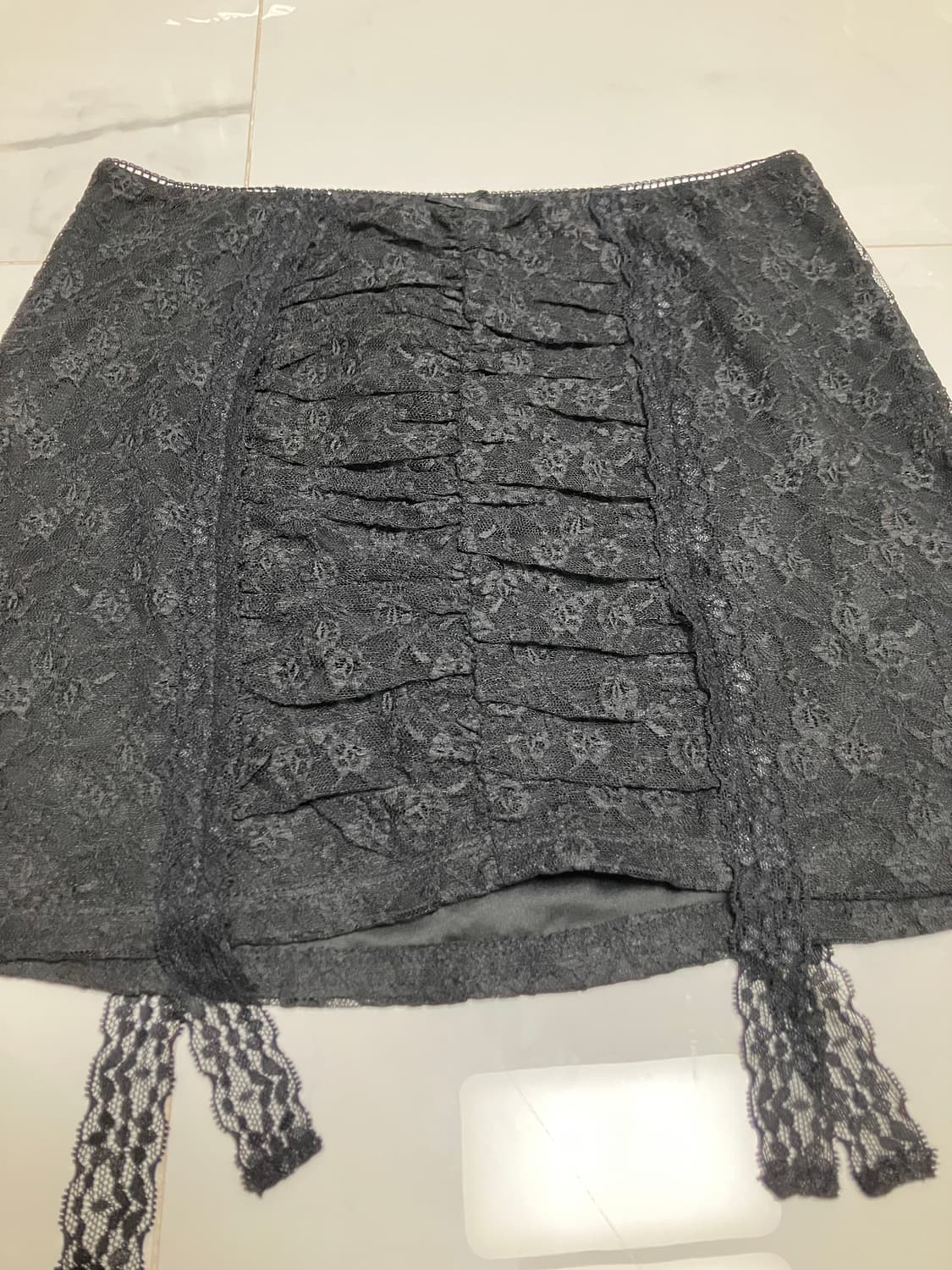 얼반아웃피터스 가터벨트 레이스 미니스커트 상품이미지6