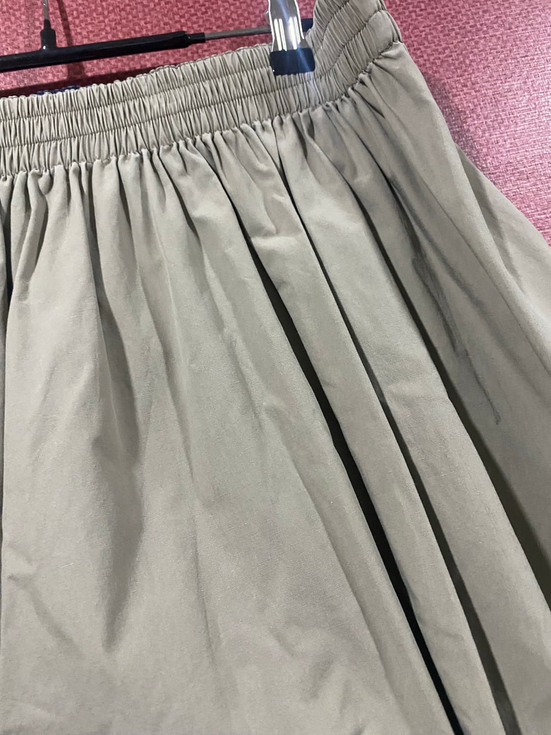 플레어 롱 스커트 (베이지, 네이비) 상품이미지2