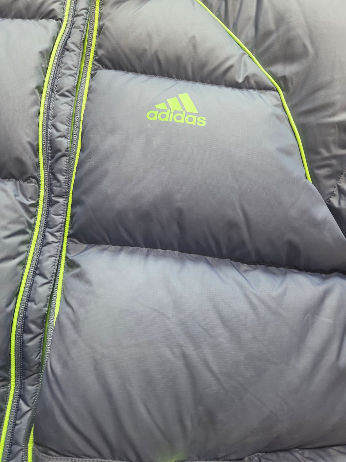 아디다스 눕시 패딩 상품이미지3