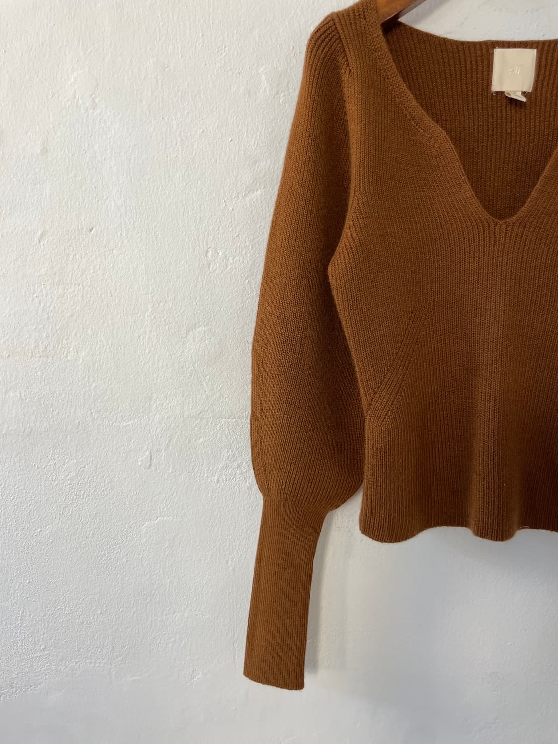 H&M 브이넥 니트  상품이미지3