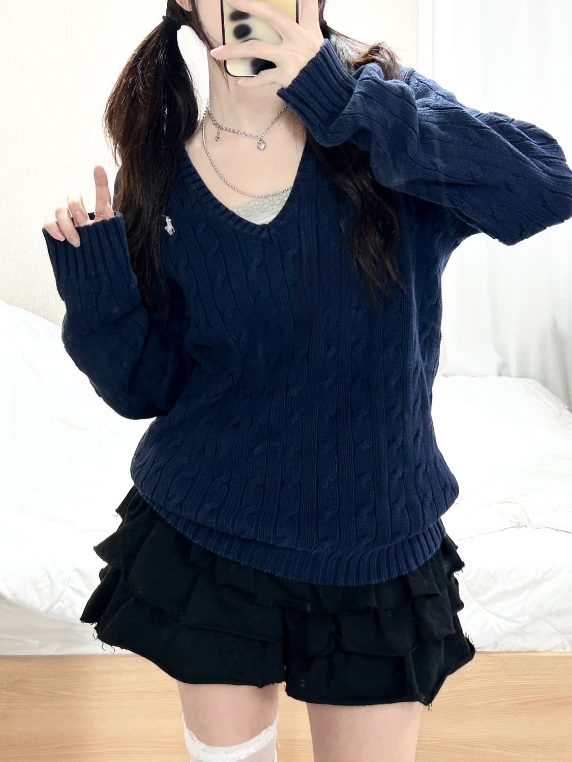 폴로 화이트포니 네이비 브이넥 케이블 니트 상품이미지4