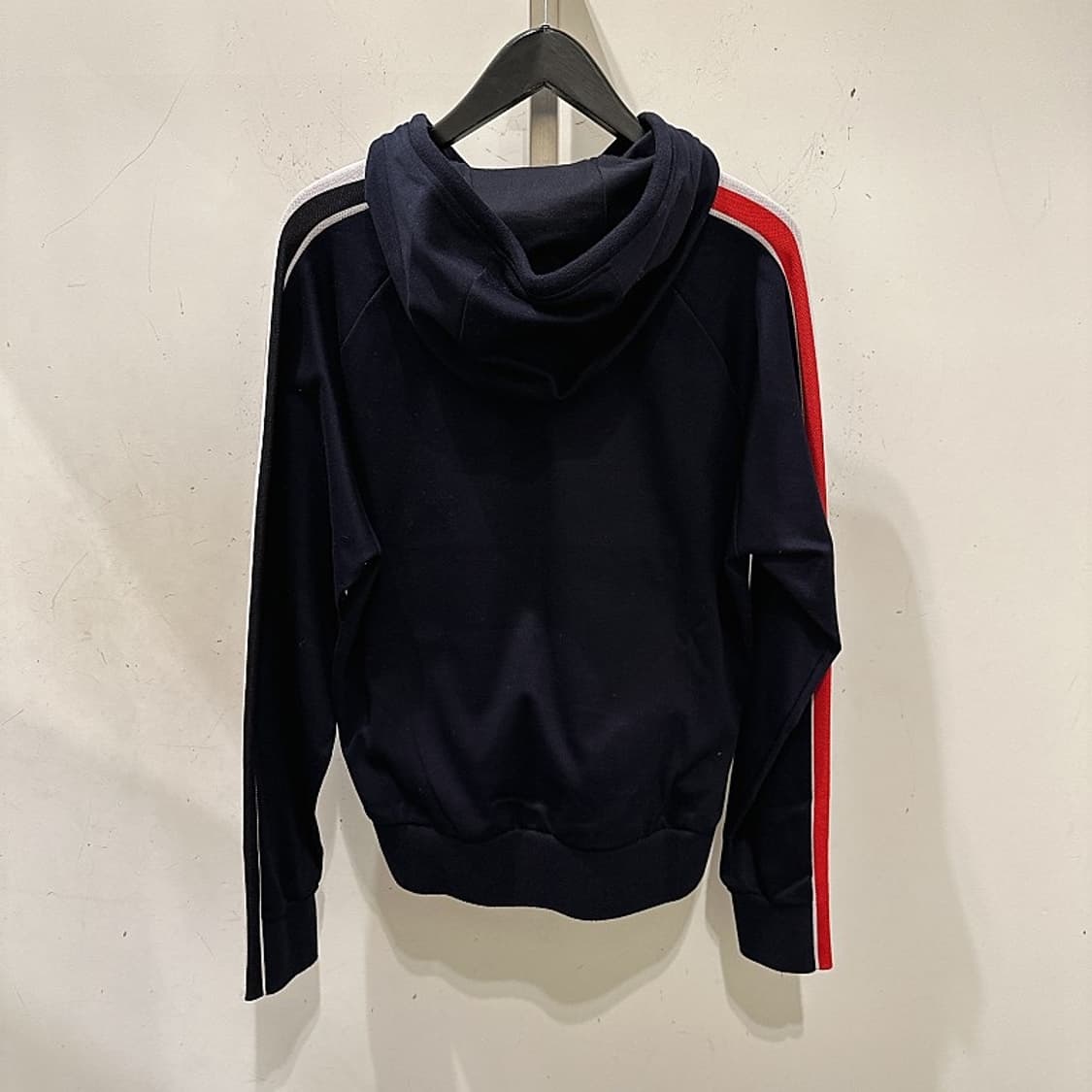 톰 브라운 남성 네이비 사이드 스트라이프 풀오버 후드  상품이미지4